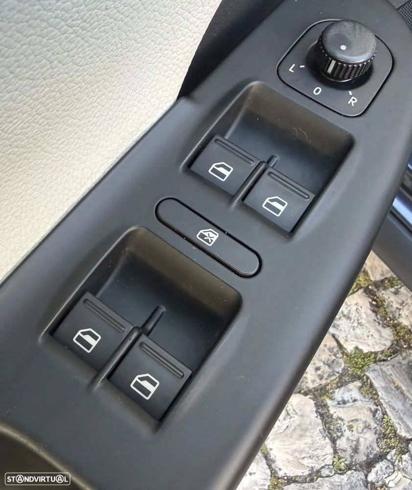 VW Passat 2.0 TDI Edition Highline - 13