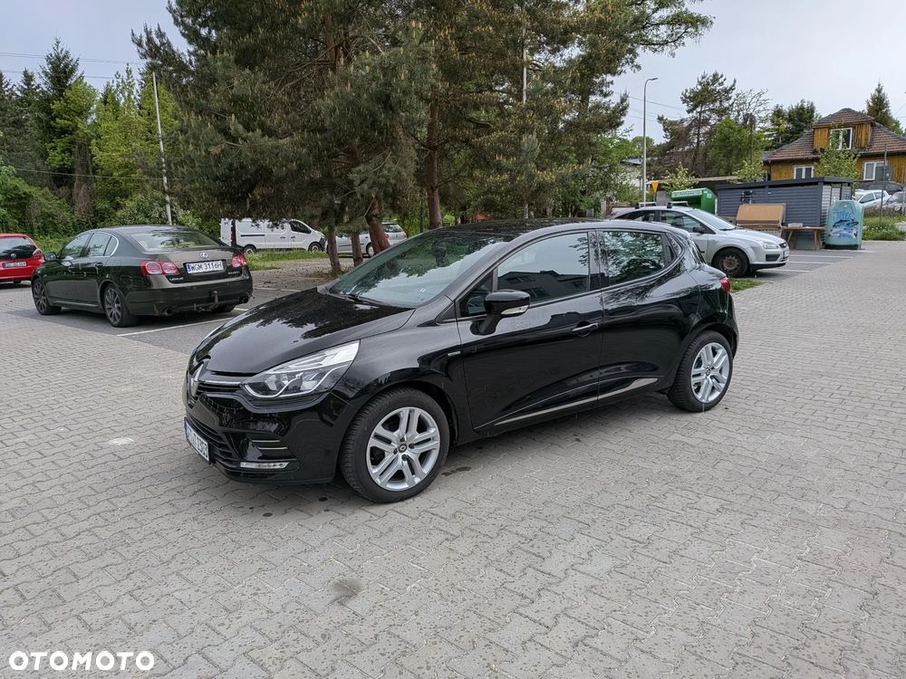 Renault Clio 1.2 16V 75 LIMITED - 7