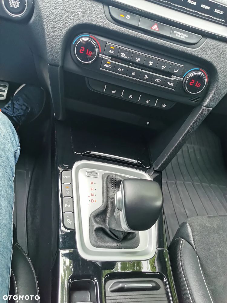 Kia XCeed 1.5 T-GDI Prestige Line DCT - 4
