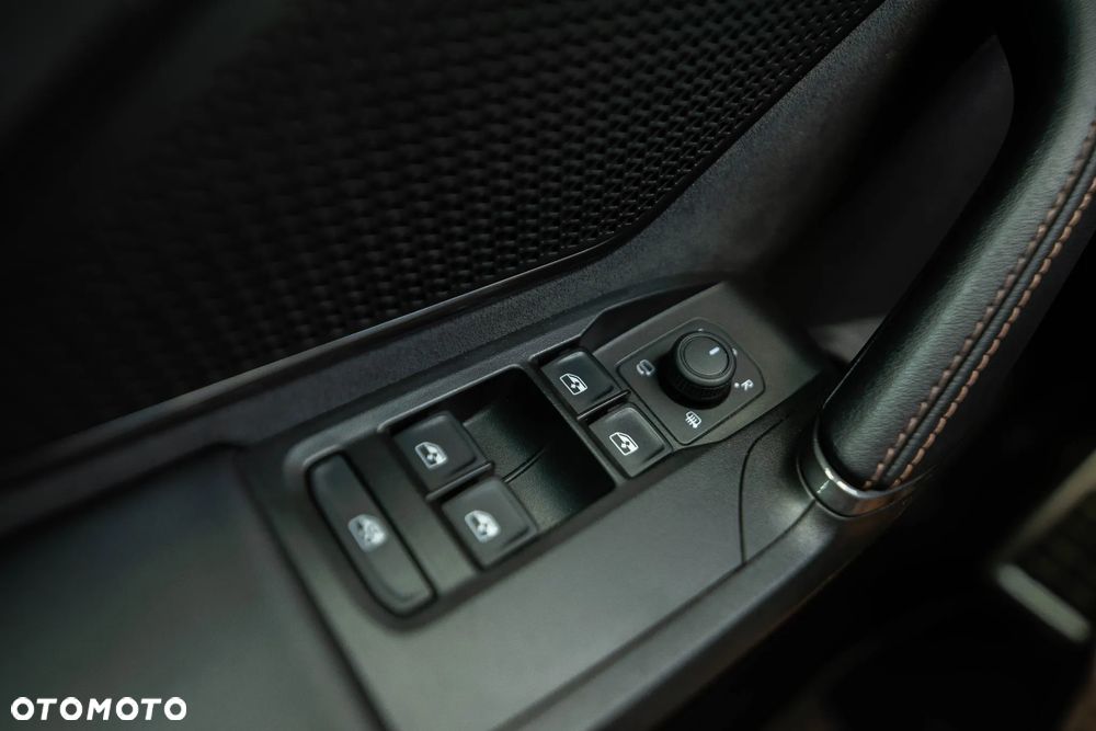 Cupra Formentor 1.5 eTSI mHEV DSG - 16