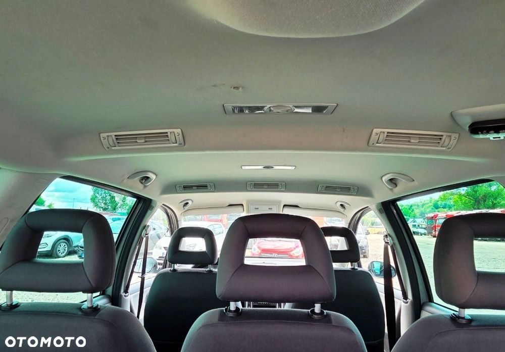 Volkswagen Sharan - 14