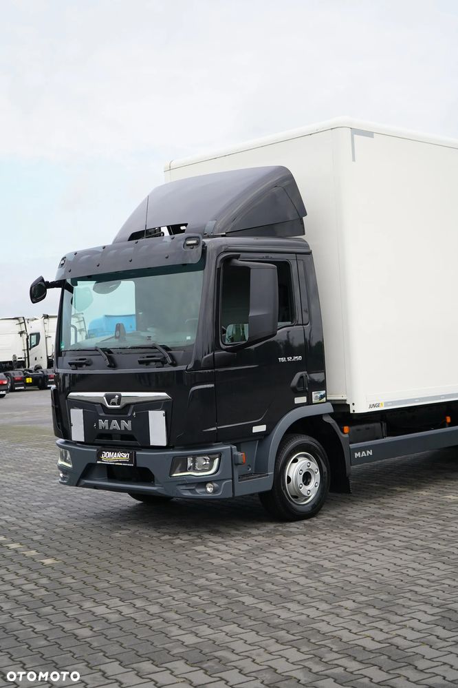 MAN TGL / 12.250 / ACC / EURO 6 / KONTENER + WINDA / 20 PALET - 21
