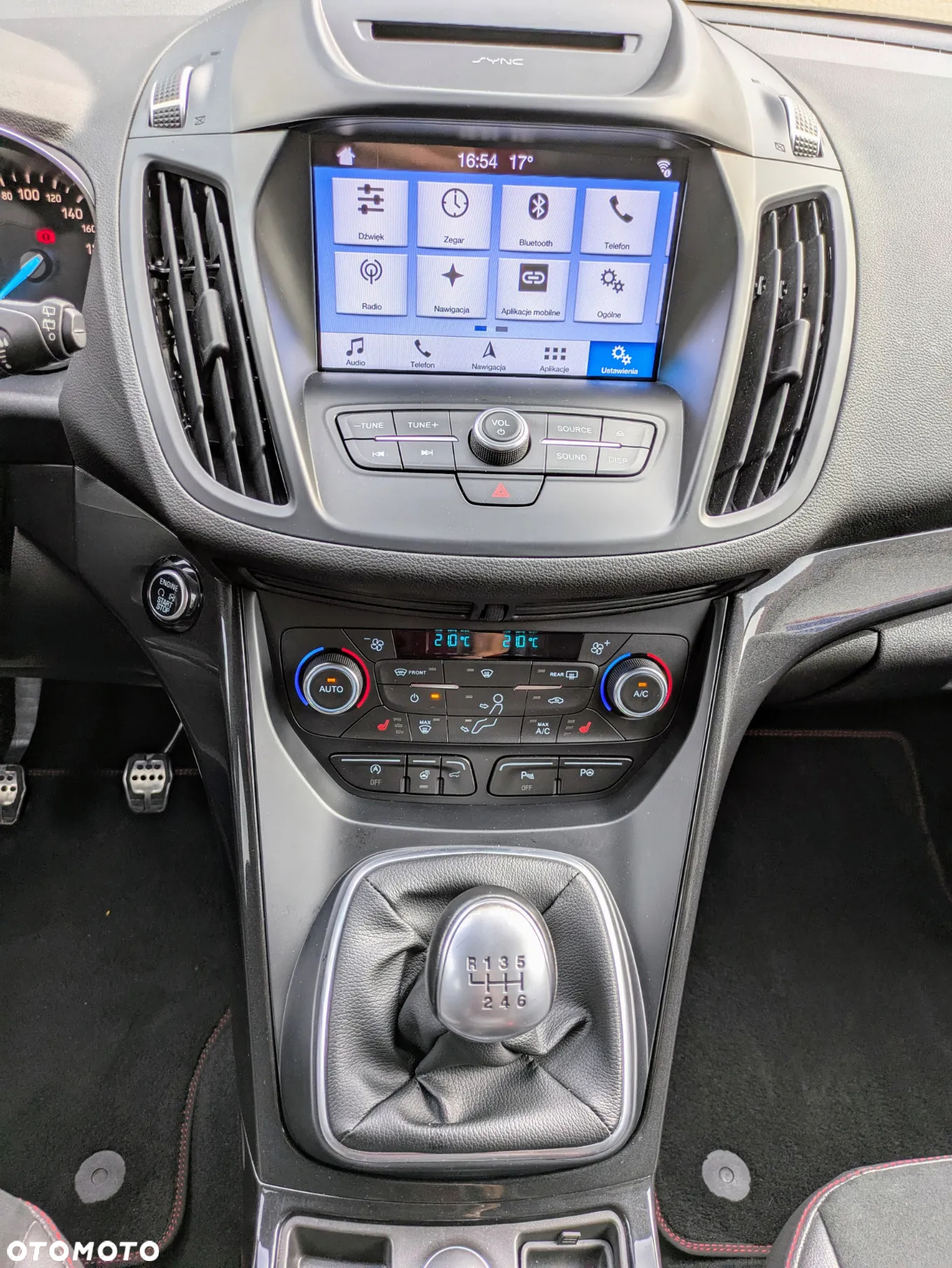 Ford Kuga 1.5 EcoBoost 2x4 ST-Line - 21