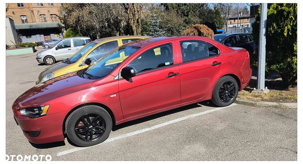 Mitsubishi Lancer 1.5 Inform - 4