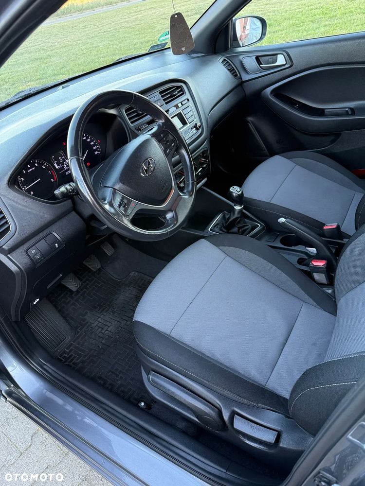 Hyundai i20 1.2 Comfort - 14
