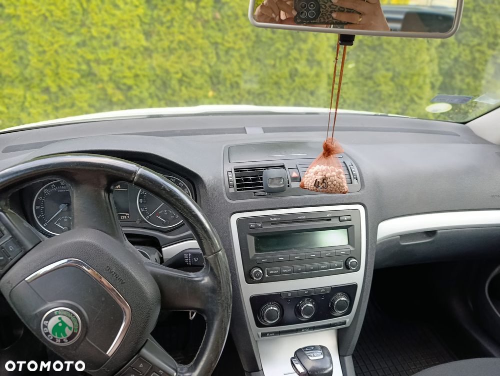 Skoda Octavia 1.6 TDI DPF DSG Active - 2