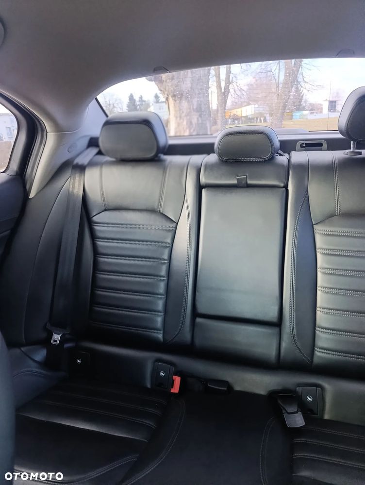 Alfa Romeo Giulia 2.0 Turbo 16V AT8 Veloce - 9
