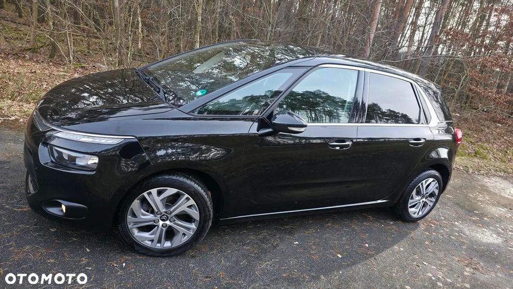 Citroën C4 Picasso 1.6 e-HDi Exclusive - 17