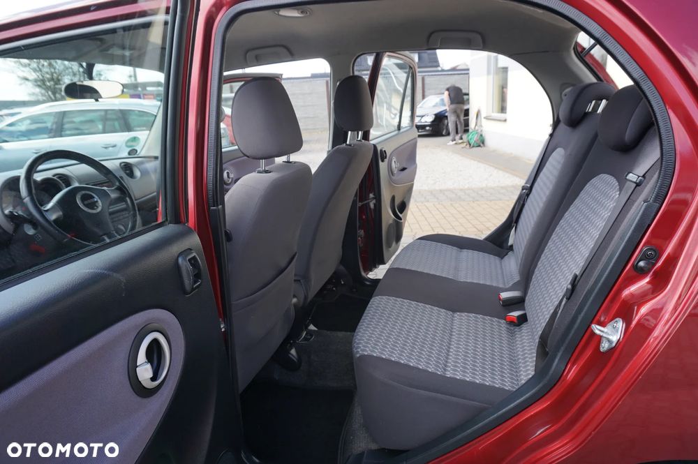 Daihatsu Trevis 1.0 Limited - 23