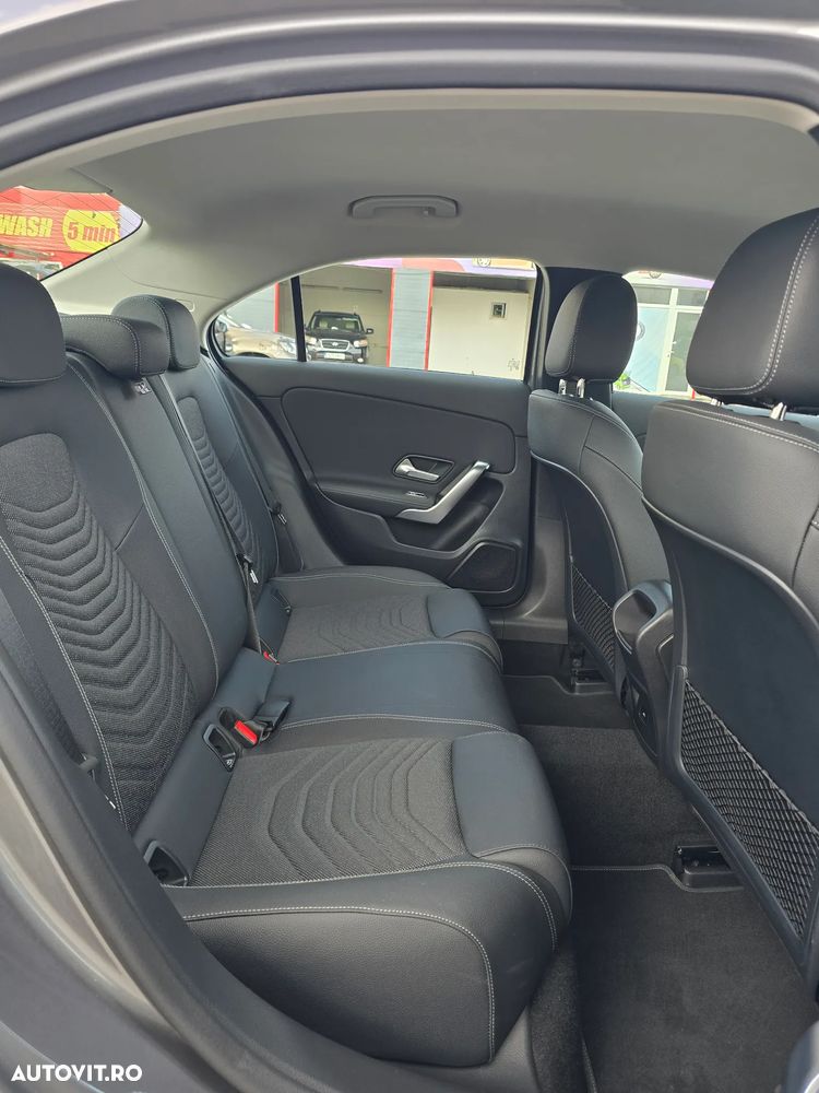 Mercedes-Benz A 180 MHEV 7G-DCT - 9