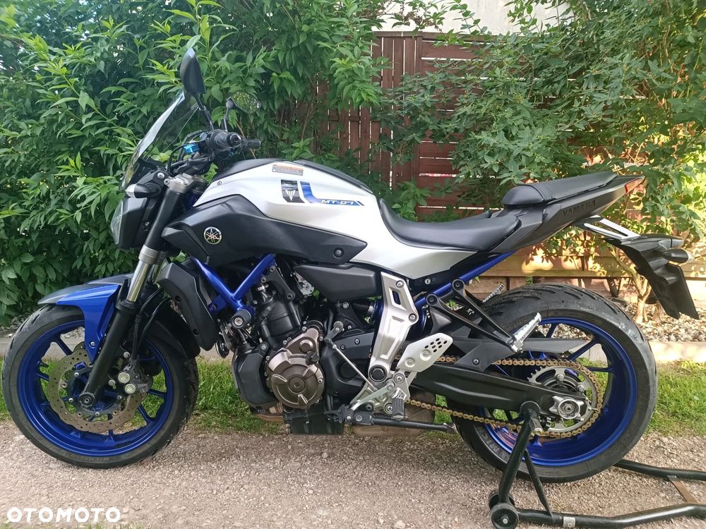 Yamaha MT - 2
