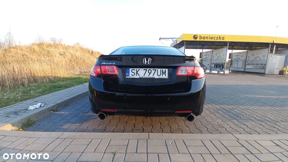Honda Accord 2.0 Comfort - 32