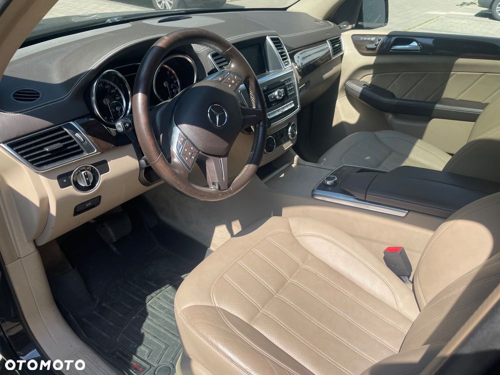 Mercedes-Benz GL 350 BlueTEC 4-Matic - 4