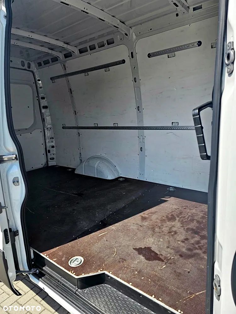 Iveco 35S16 - 10