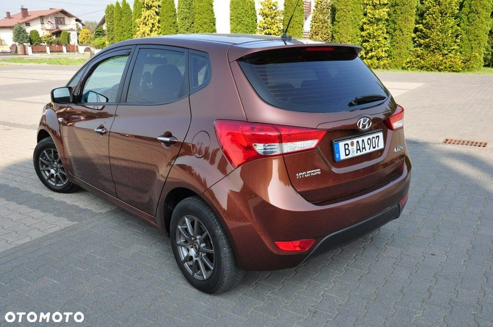 Hyundai ix20 - 23