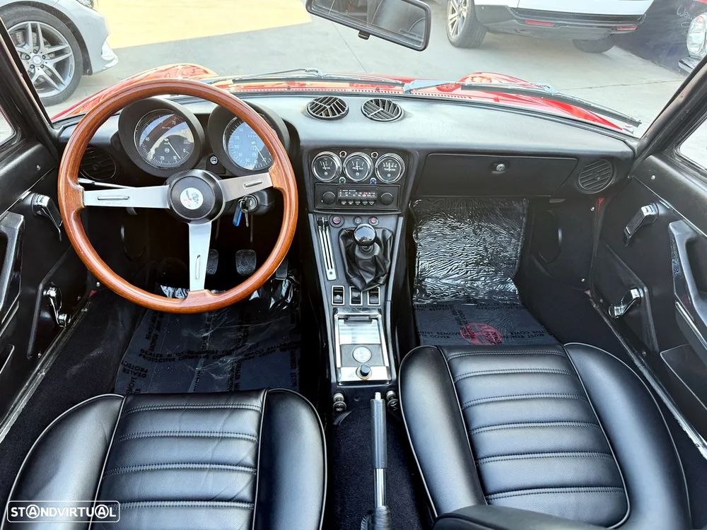 Alfa Romeo Spider - 12