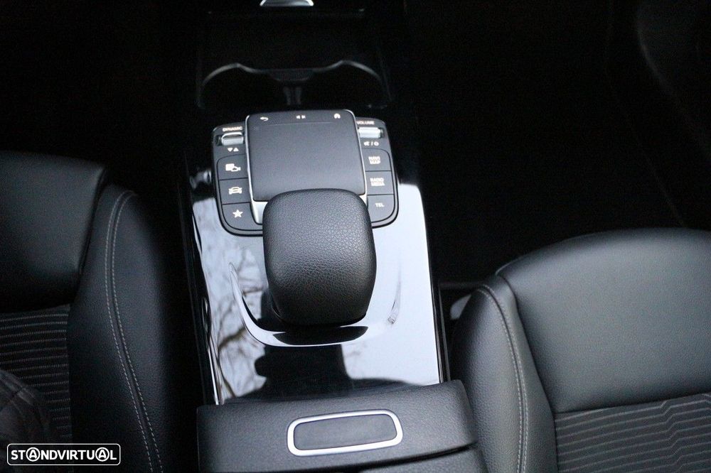 Mercedes-Benz CLA 250 e Shooting Brake Style Plus - 20