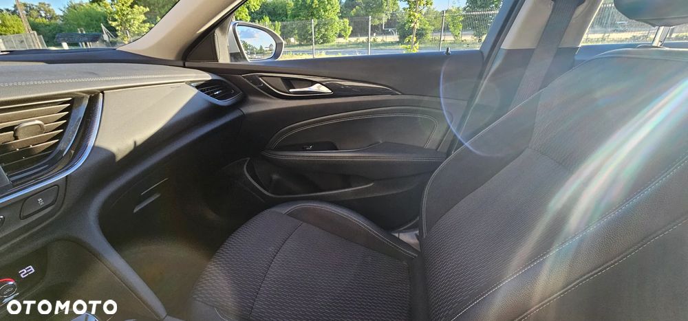 Opel Insignia 1.5 T Innovation S&S - 14