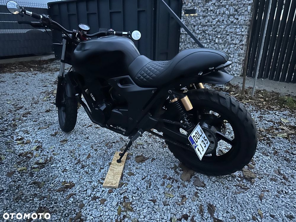 Honda CB - 4