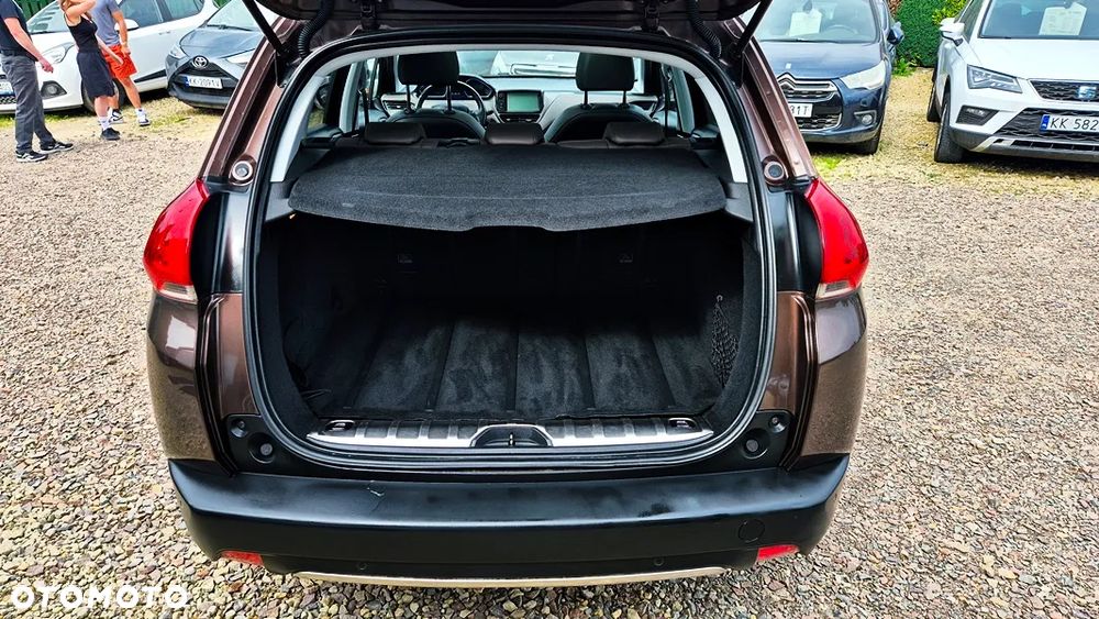 Peugeot 2008 1.6 VTi Allure - 31