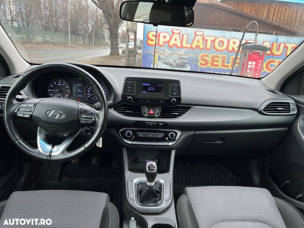 Hyundai i30 1.5 110CP 5DR M/T Comfort - 6