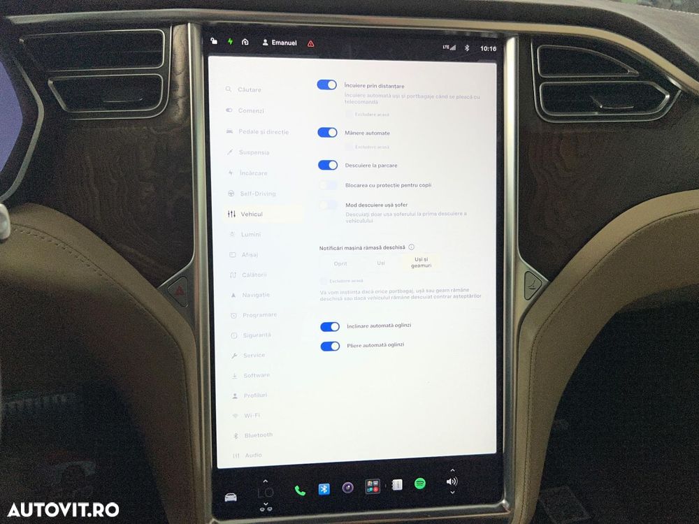 Tesla Model S - 20