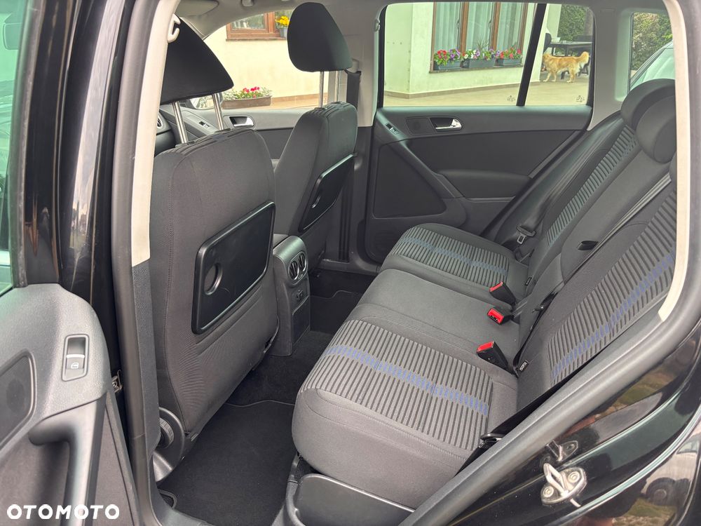 Volkswagen Tiguan - 11