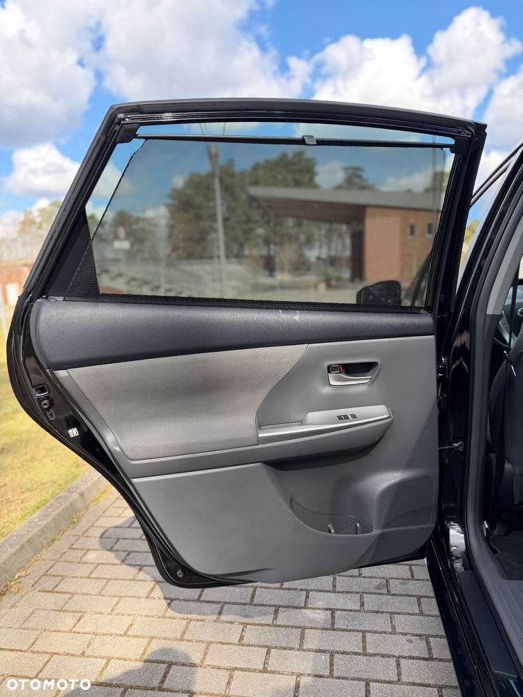 Toyota Prius+ (Hybrid) Executive - 15