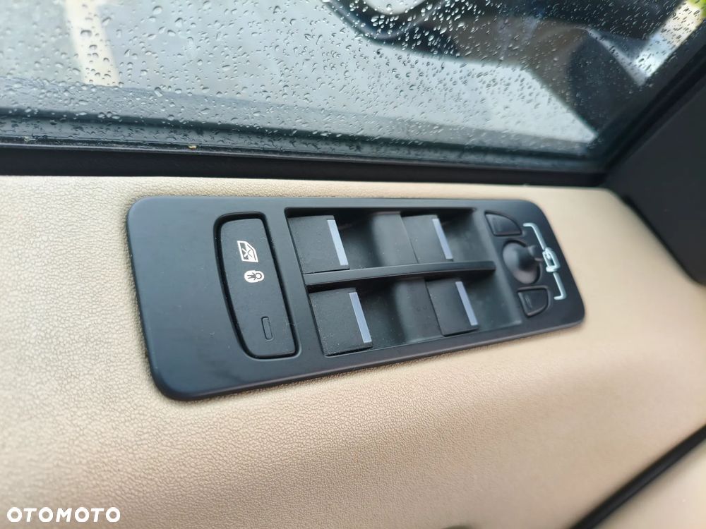 Land Rover Discovery Sport - 30
