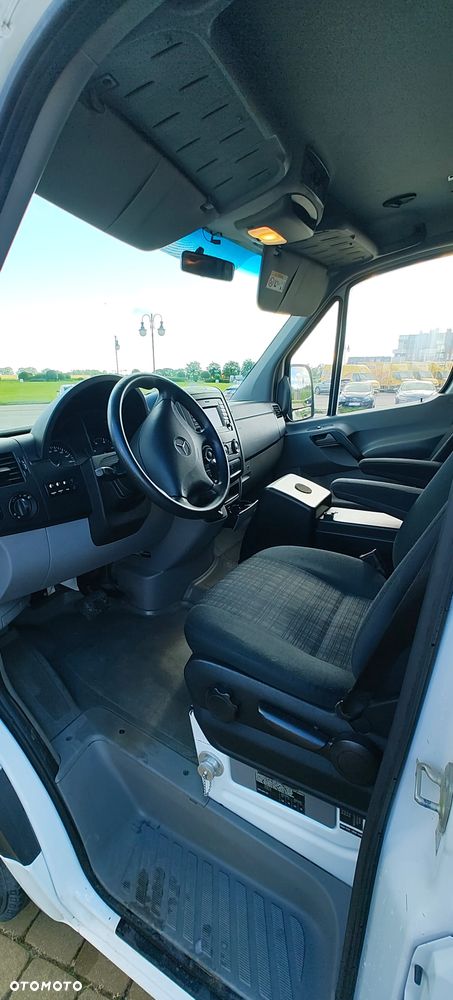 Mercedes-Benz Sprinter - 9