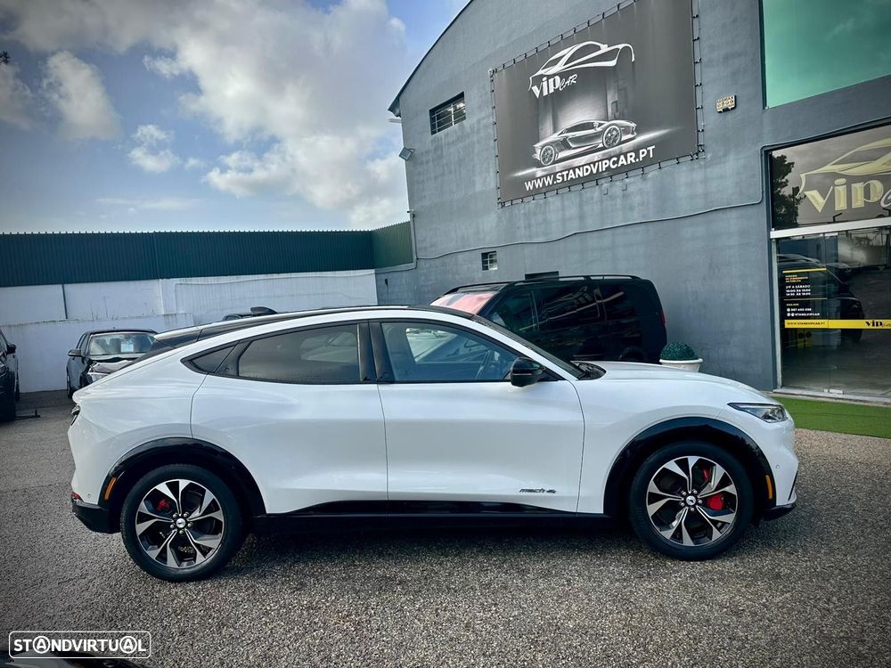 Ford Mustang Mach-E Premium AWD - 8