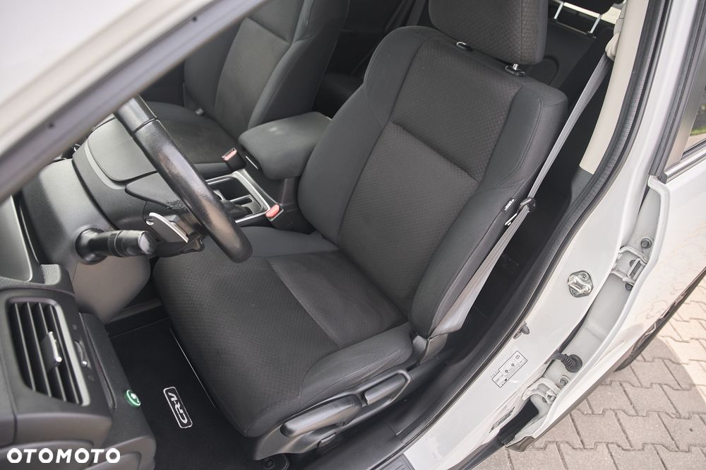 Honda CR-V 2.0i-VTEC 4WD Automatik Elegance - 26