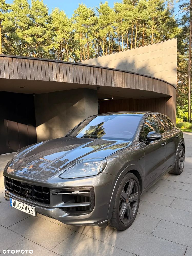 Porsche Cayenne S E-Hybrid PHEV - 2