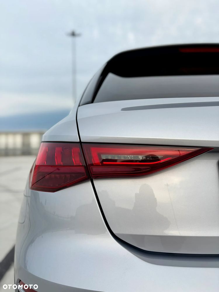 Audi A3 Sportback 35 TFSI S tronic - 13