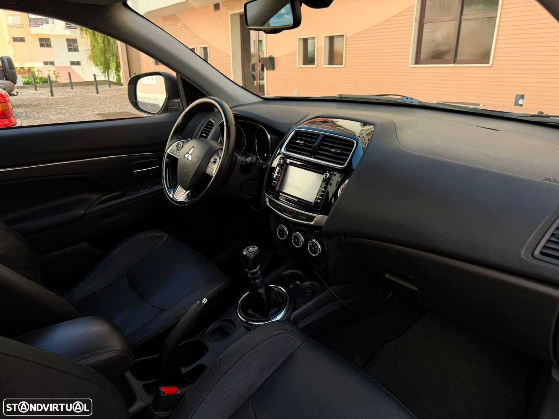 Mitsubishi ASX 1.6 DI-D Instyle Connect Edition - 15