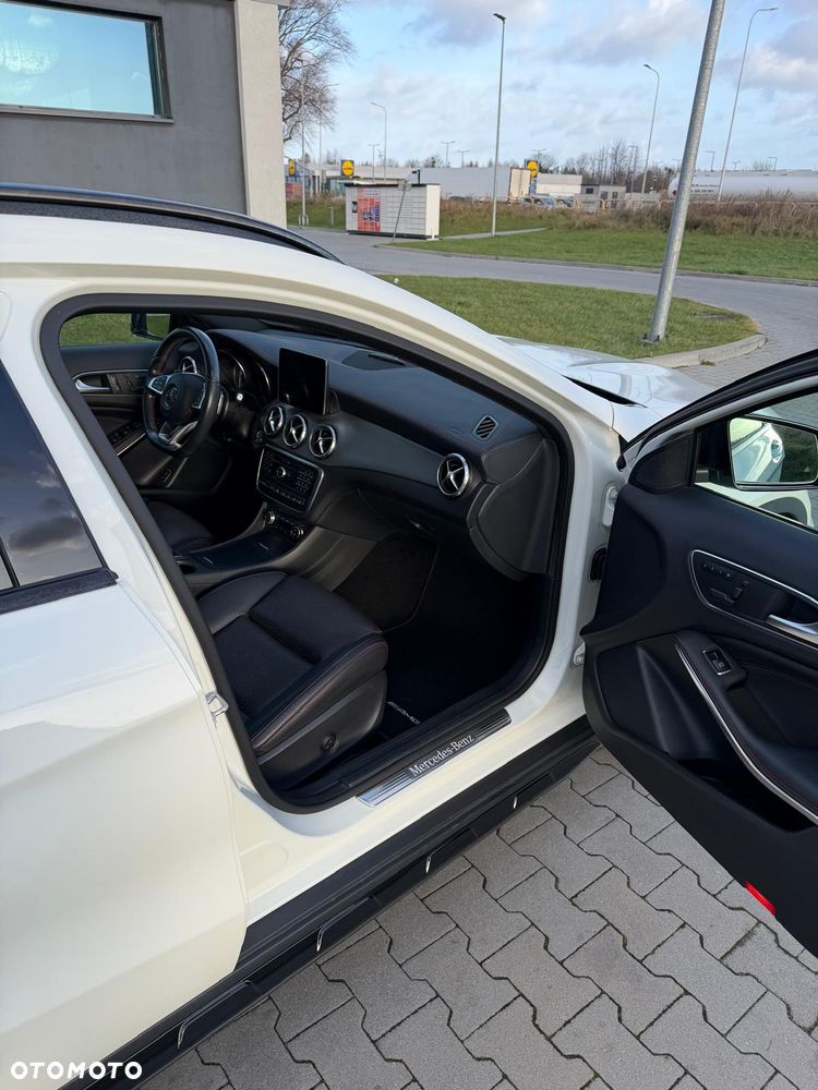 Mercedes-Benz GLA 250 4-Matic - 10