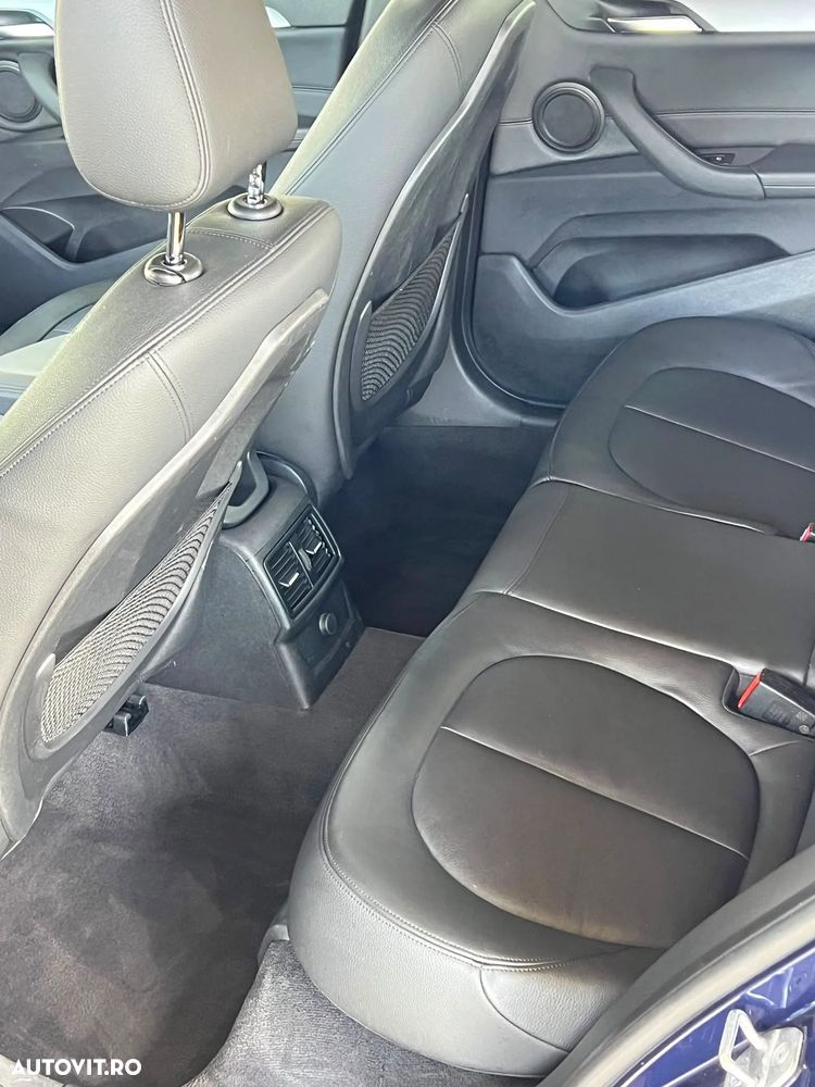 BMW X1 sDrive18d xLine - 13