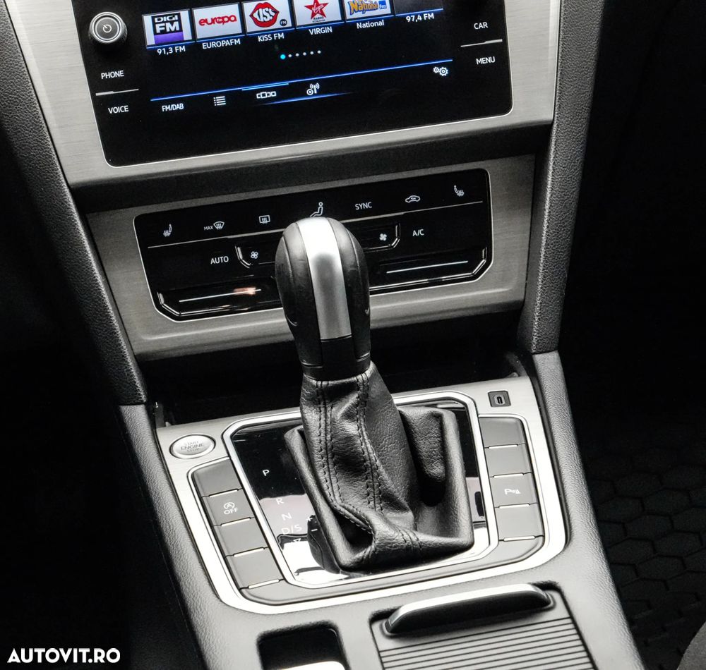 Volkswagen Passat 2.0 TDI DSG Comfortline - 20