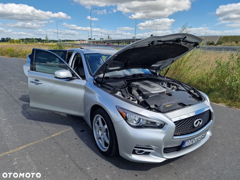 Infiniti Q50 - 35