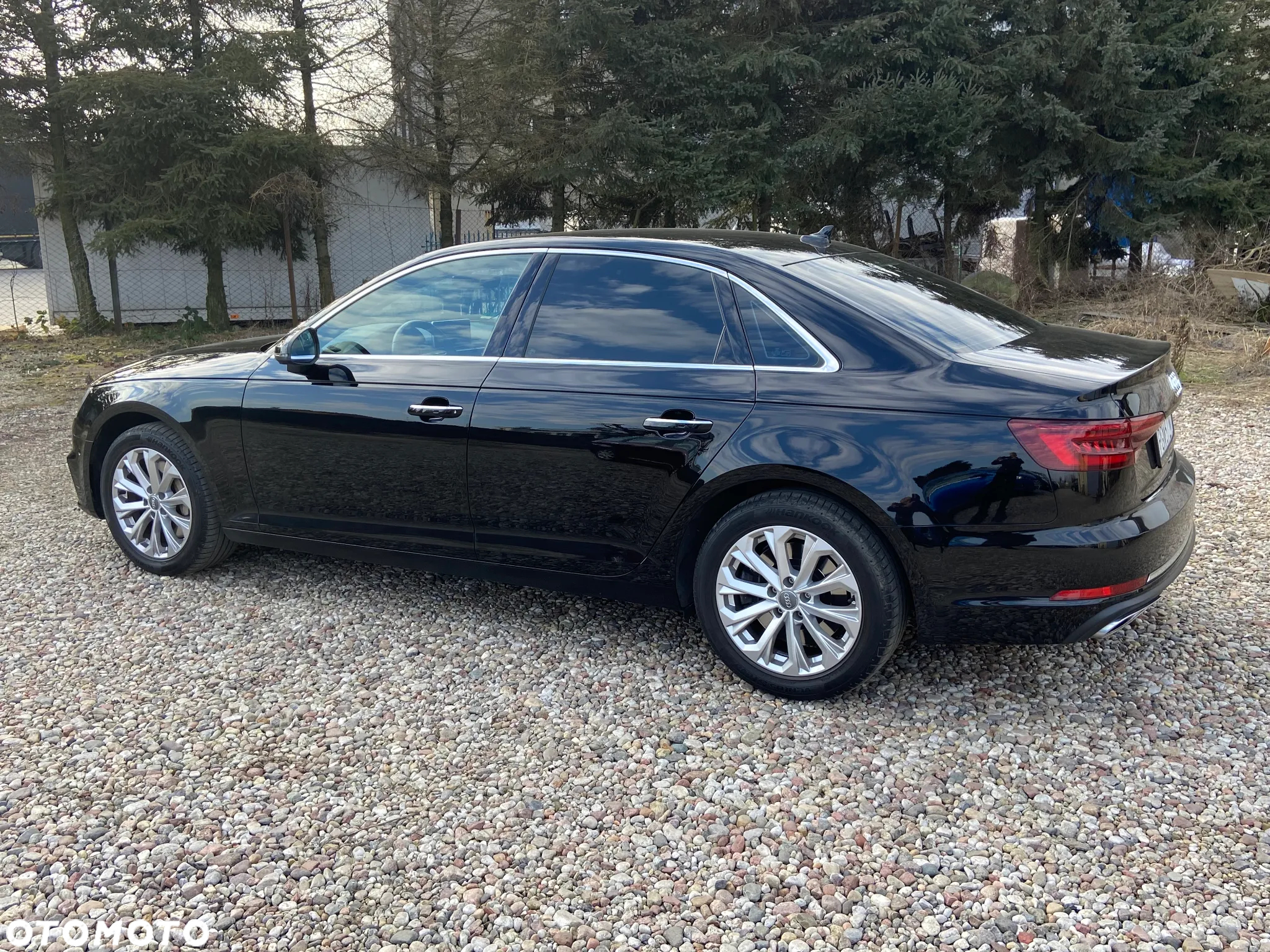 Audi A4 ver-45-tfsi-quattro-s-tronic-advanced - 14