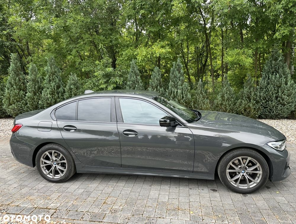 BMW Seria 3 320i Sport Line Shadow sport - 8