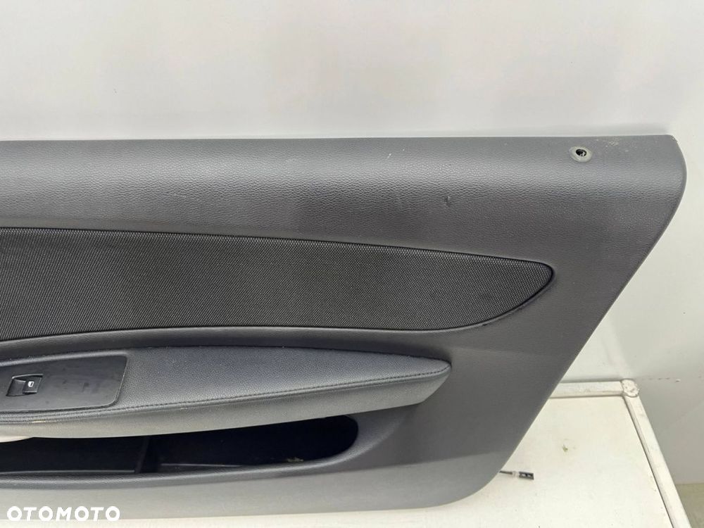 Tapicerka BMW E81 3Drzwi E82 Coupe 04-11r. boczek drzwi prawych przednich pasażera prawy przód - 6