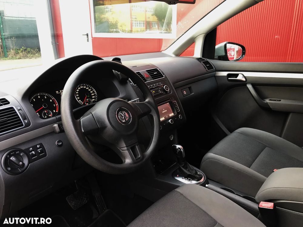 Volkswagen Touran 1.4 TSI DSG Comfortline - 10