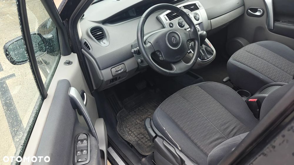 Renault Scenic 2.0 16V Privilege - 17