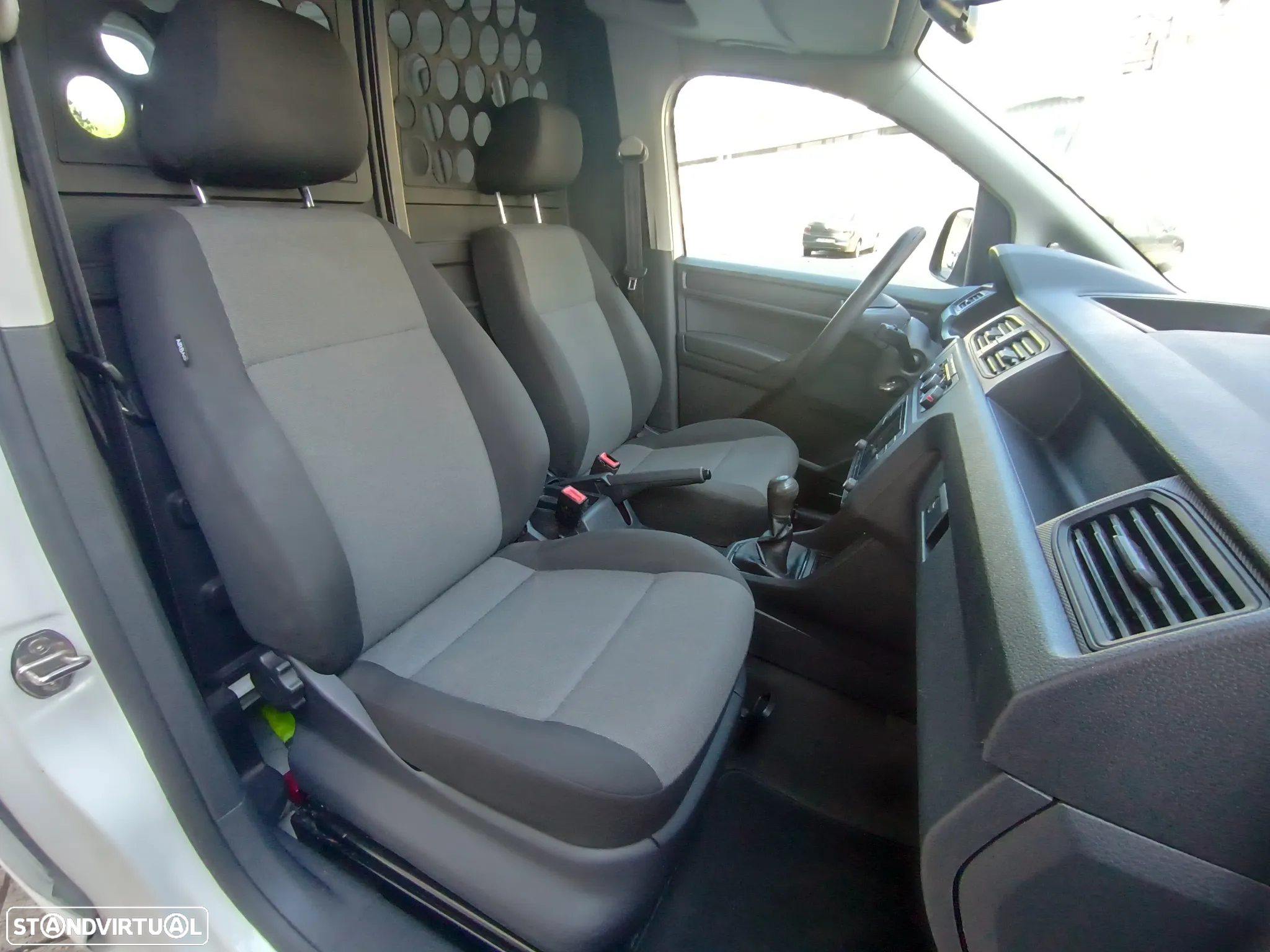 VW CADDY 2.0 TDI apenas 180 mil , nova - 21