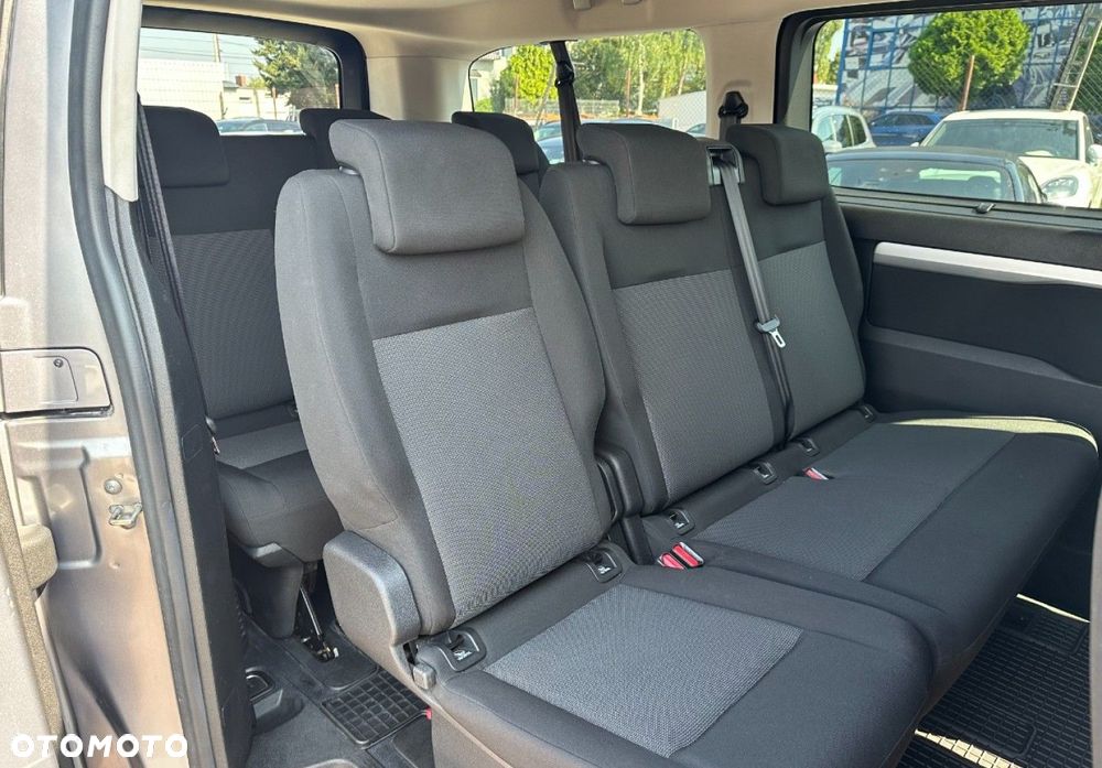 Peugeot Traveller - 10