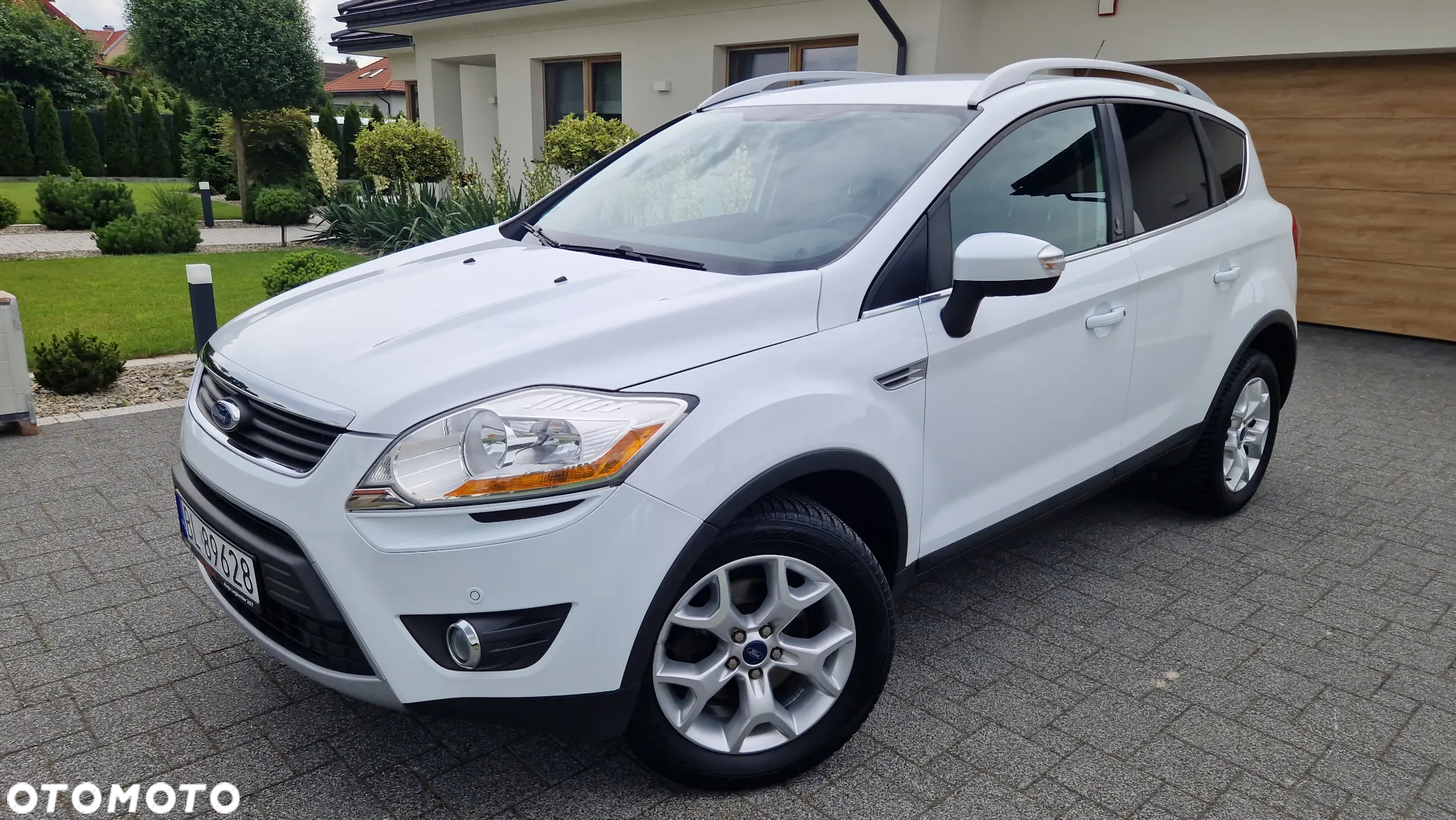 Ford Kuga 2.0 TDCi 2x4 Champions Edition - 26