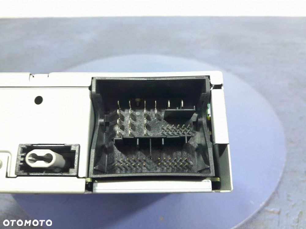 SKODA OCTAVIA III CZYTNIK KART SD MULTIMEDIA 5Q0035864B - 5