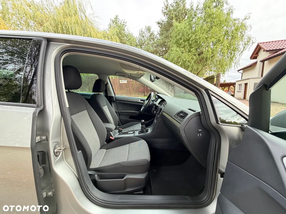 Volkswagen Golf 1.2 TSI BMT Trendline Perfectline - 25