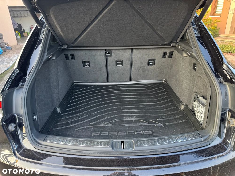 Porsche Macan - 30